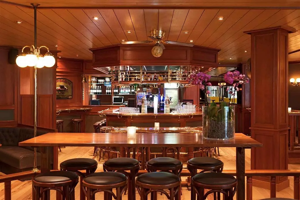 Ibis Schiphol Amsterdam Airport Hotel Badhoevedorp 3*,