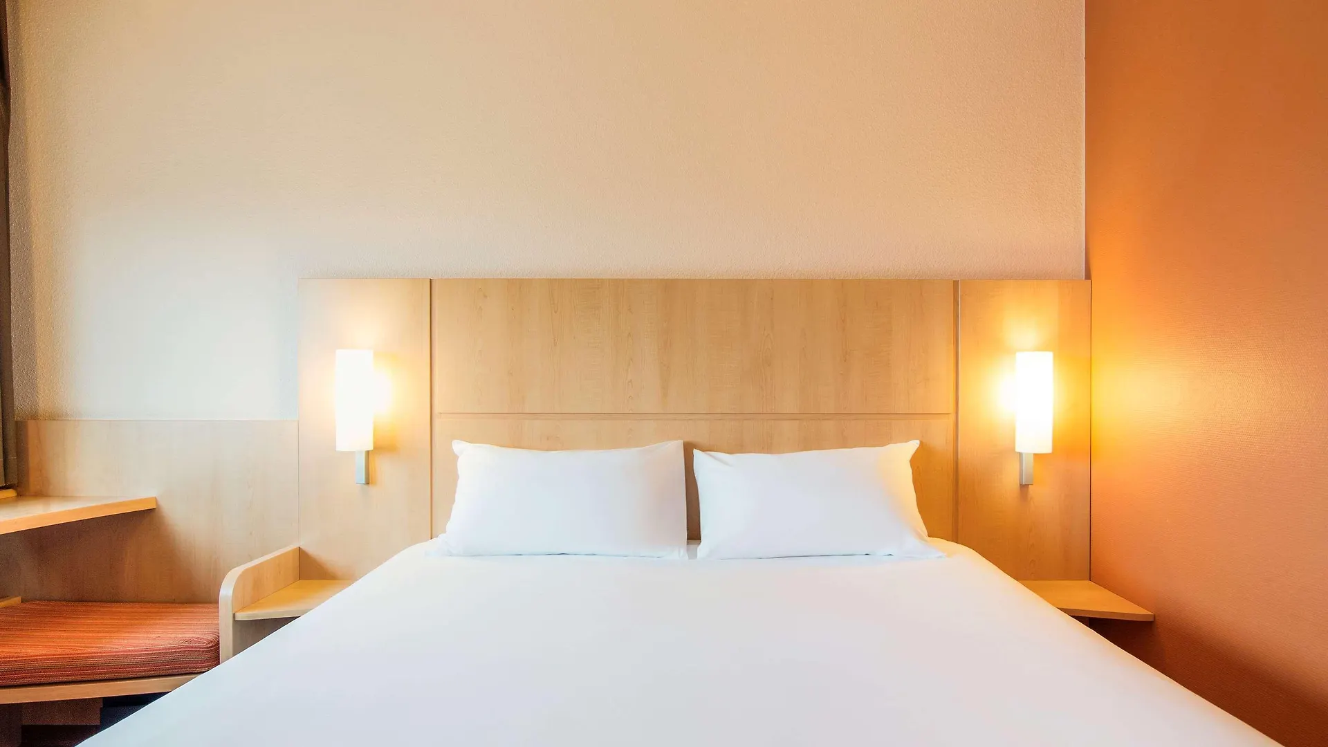 ***  Ibis Schiphol Amsterdam Airport Hotel Badhoevedorp Hollandia